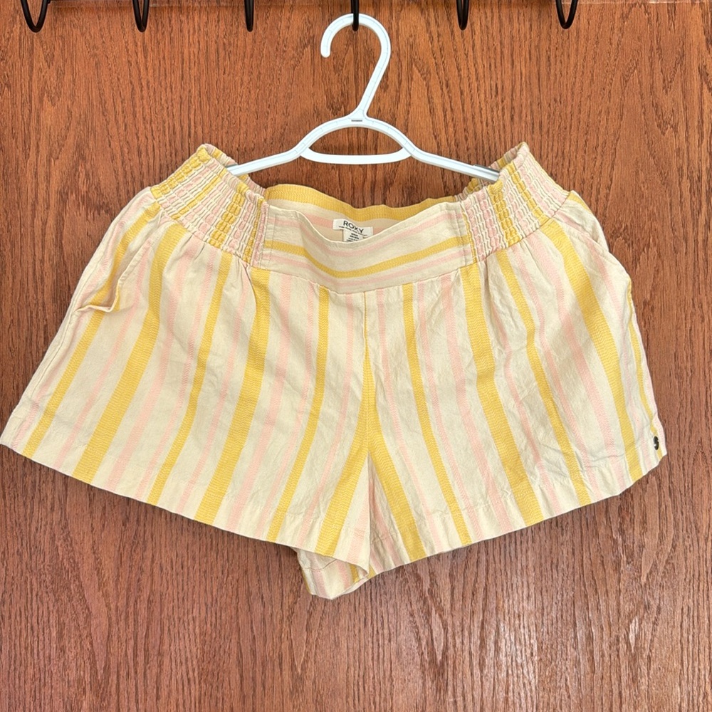 Roxy short shorts